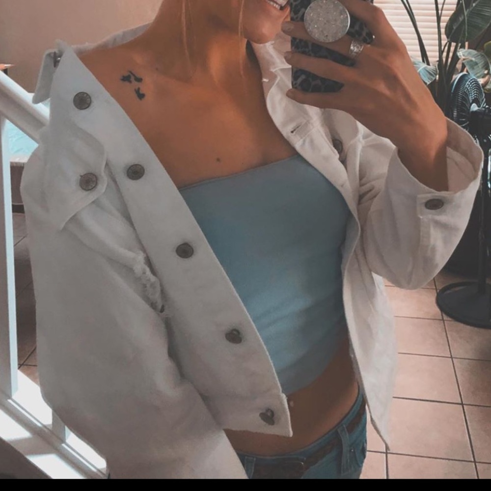 Lilac crop top with adjustable sides